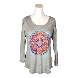 Jessica Simpson Cold Shoulder Graphic Tee Mandala Print Gray Top Size Small